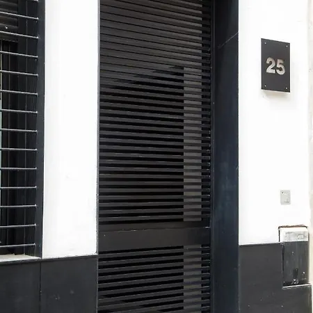Gotoseville Faustino Flats Sevilla