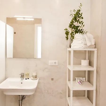Gotoseville Faustino Flats Daire